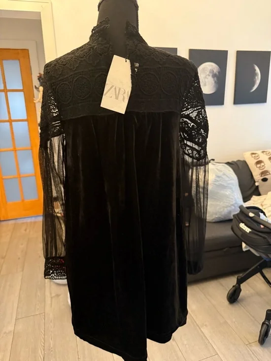 Zara Black Lace-Yoke Velvet Long-Sleeve Mini Dress - Picture 3 of 3